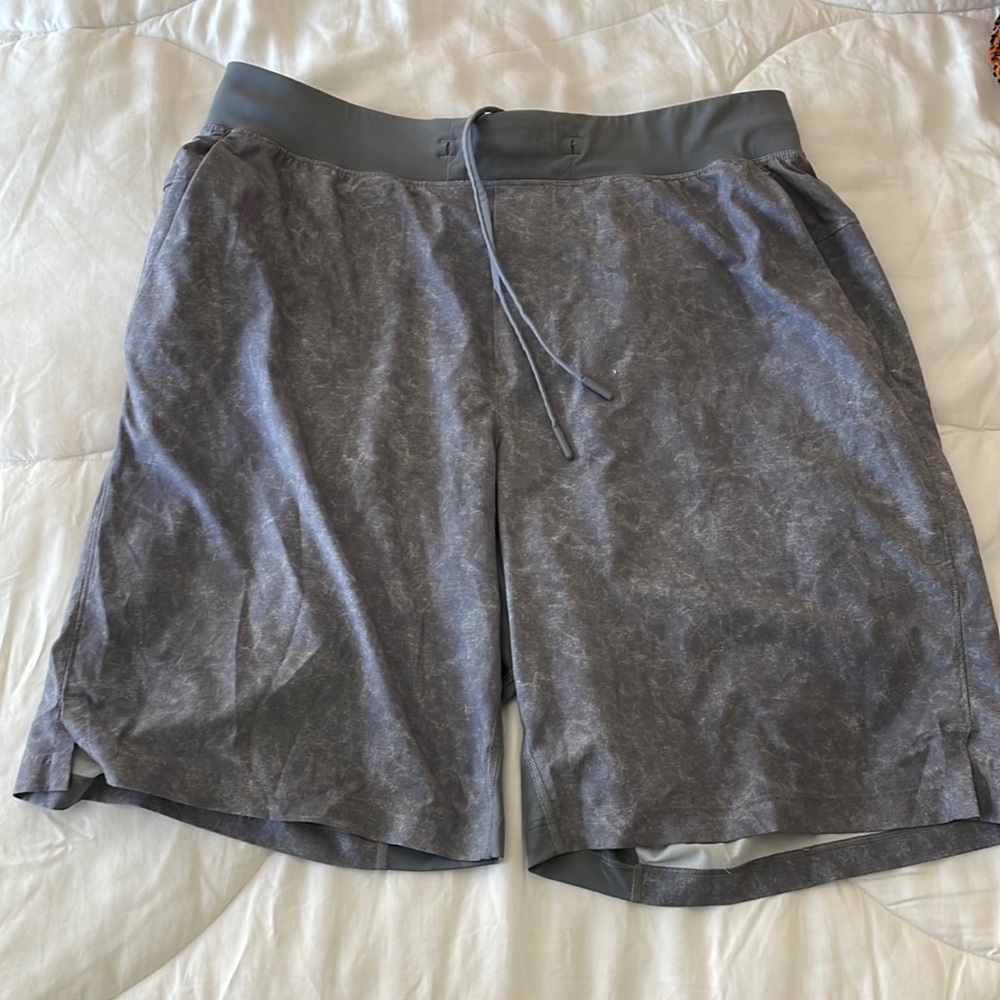 Mens lululemon ABC shorts